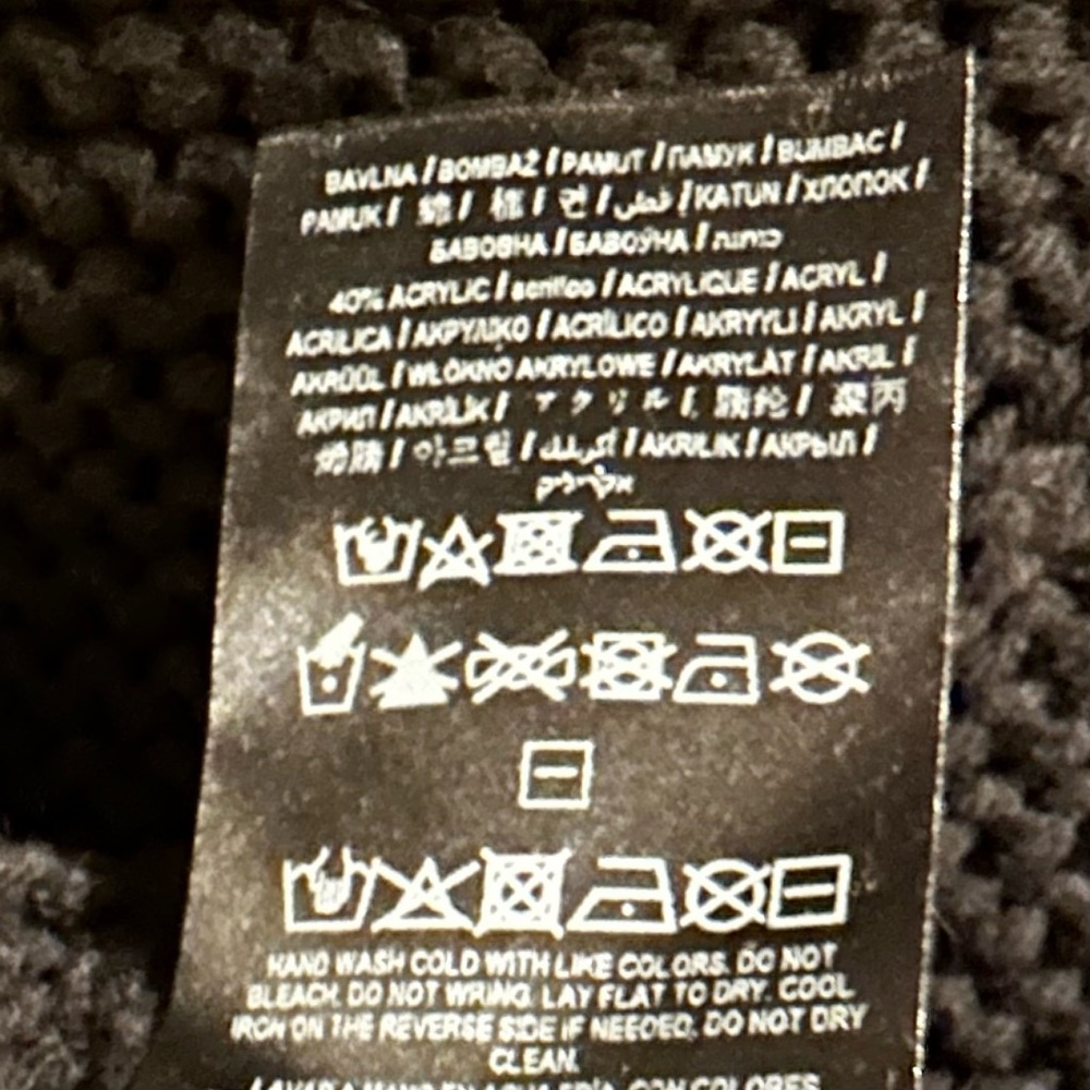 GUESS Diamond Pattern Crew Neck Cotton Blend Sweater XS - Picture 7 of 7